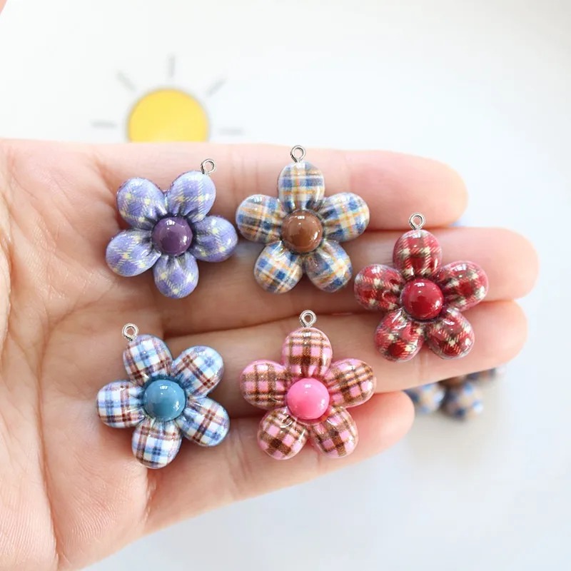 10 個甘い花平面樹脂ペンダントジュエリー所見用アクセサリー - Art Craft Resin のレビューと価格
